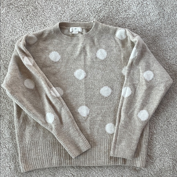 H&M Sweaters - H&M beige Polka Dot Sweater
